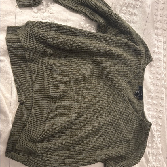 Oversized look green sweater - Picture 2 of 3